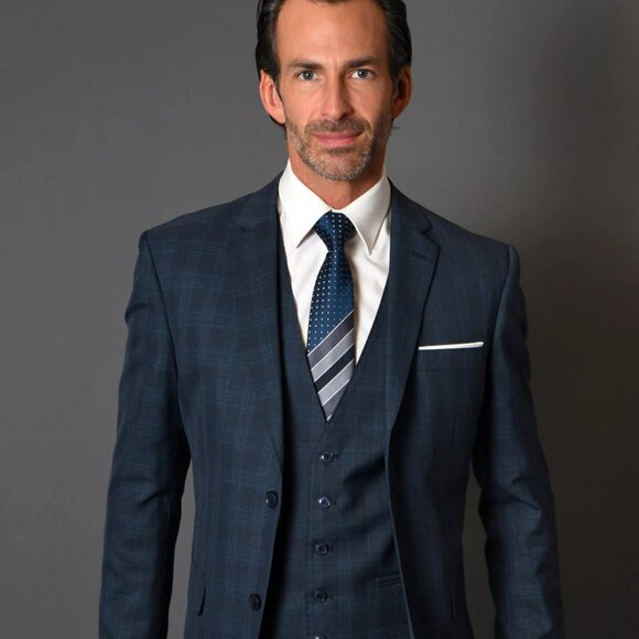 Mens 2 Button Vested Modern Fit Wool Suit in Navy Plaid - Picture 1 of 2